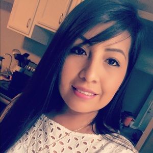 Meet your Posher, Nely